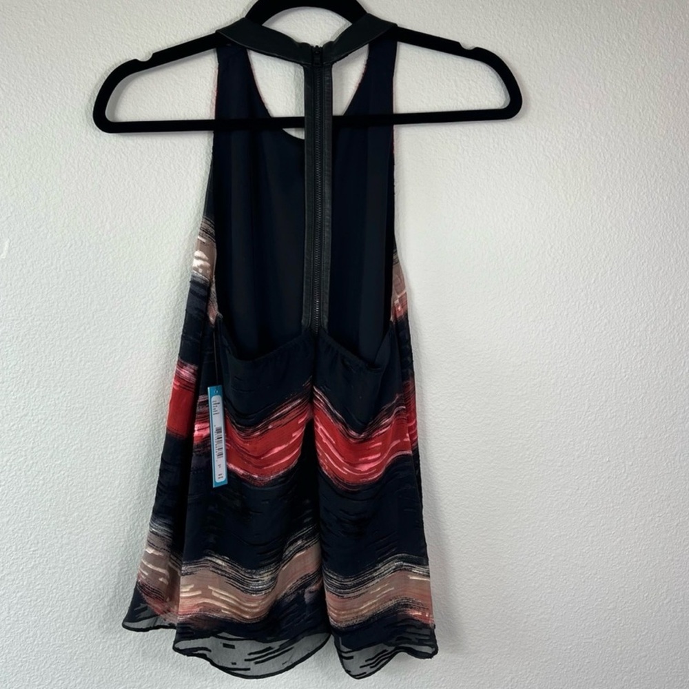 NWT ALICE + OLIVIA Stylish Black and Red Women's Top - Picture 5 of 7